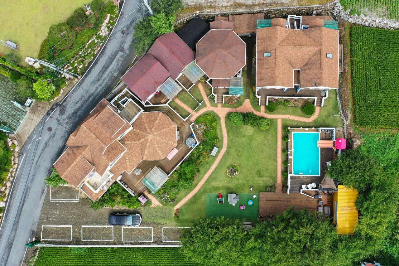 Polaris Tourist Pension Gyeongju Extérieur photo