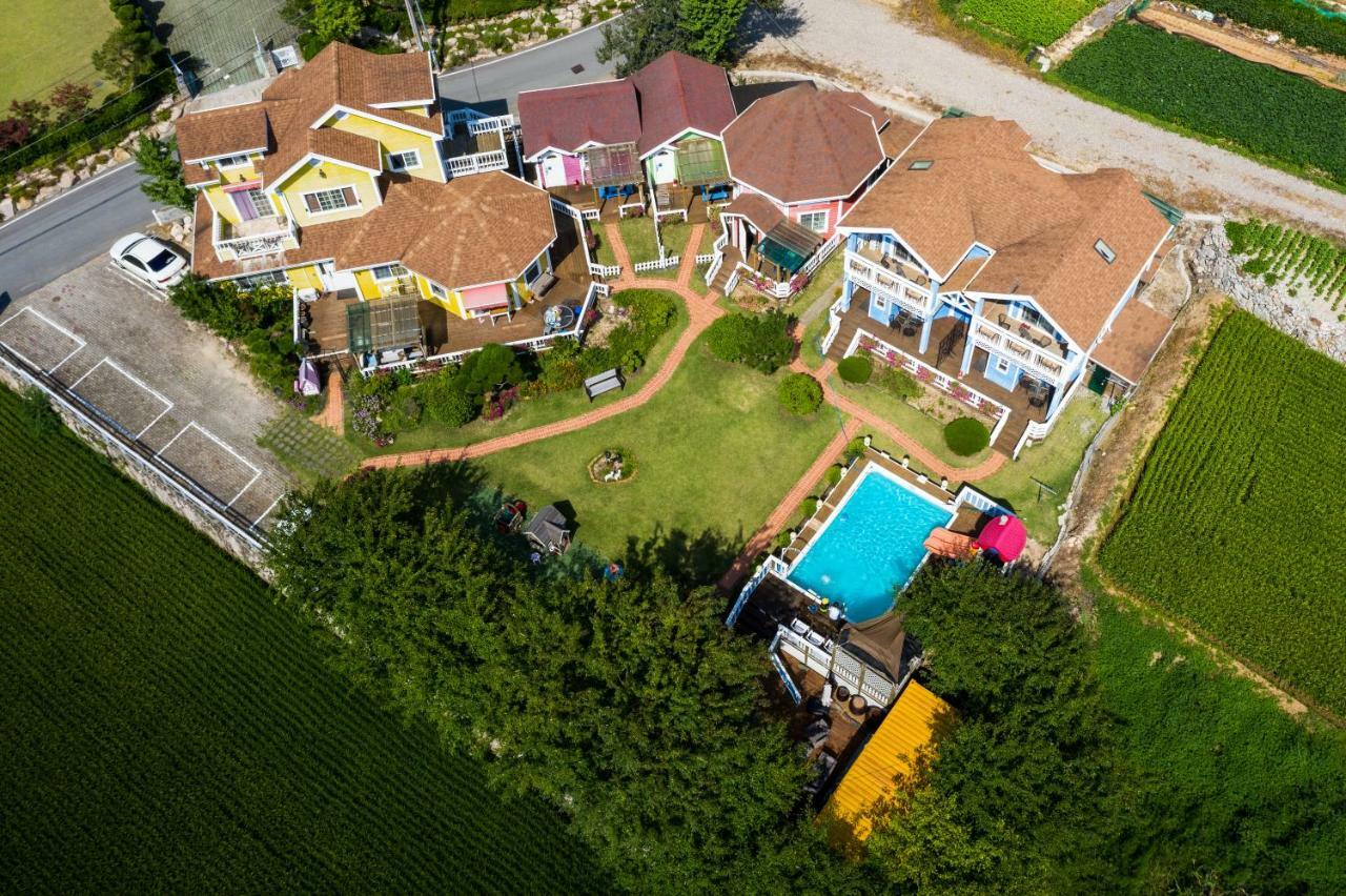 Polaris Tourist Pension Gyeongju Extérieur photo